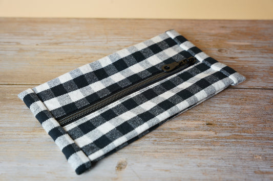 Classic Gingham Pouch
